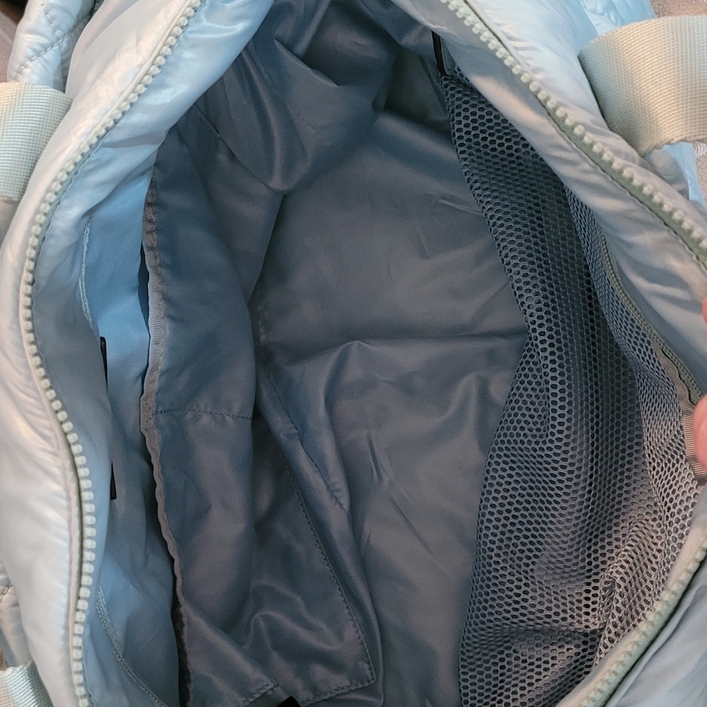 Micheal KORS Quilted Light Blue Travel Bag 19 In. Length and 14 In Deep. - Picture 13 of 17